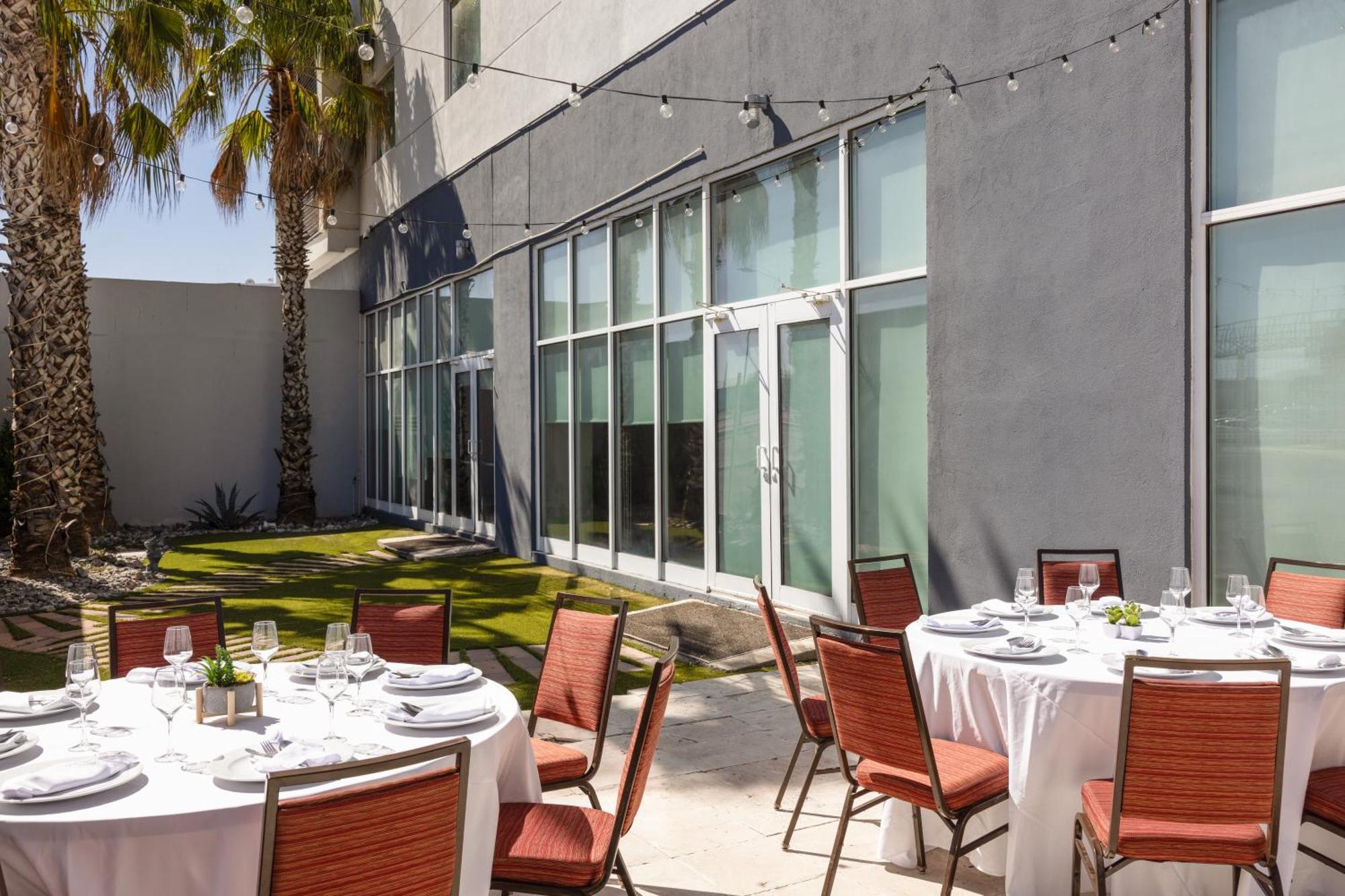 Courtyard By Marriott Hermosillo Buitenkant foto